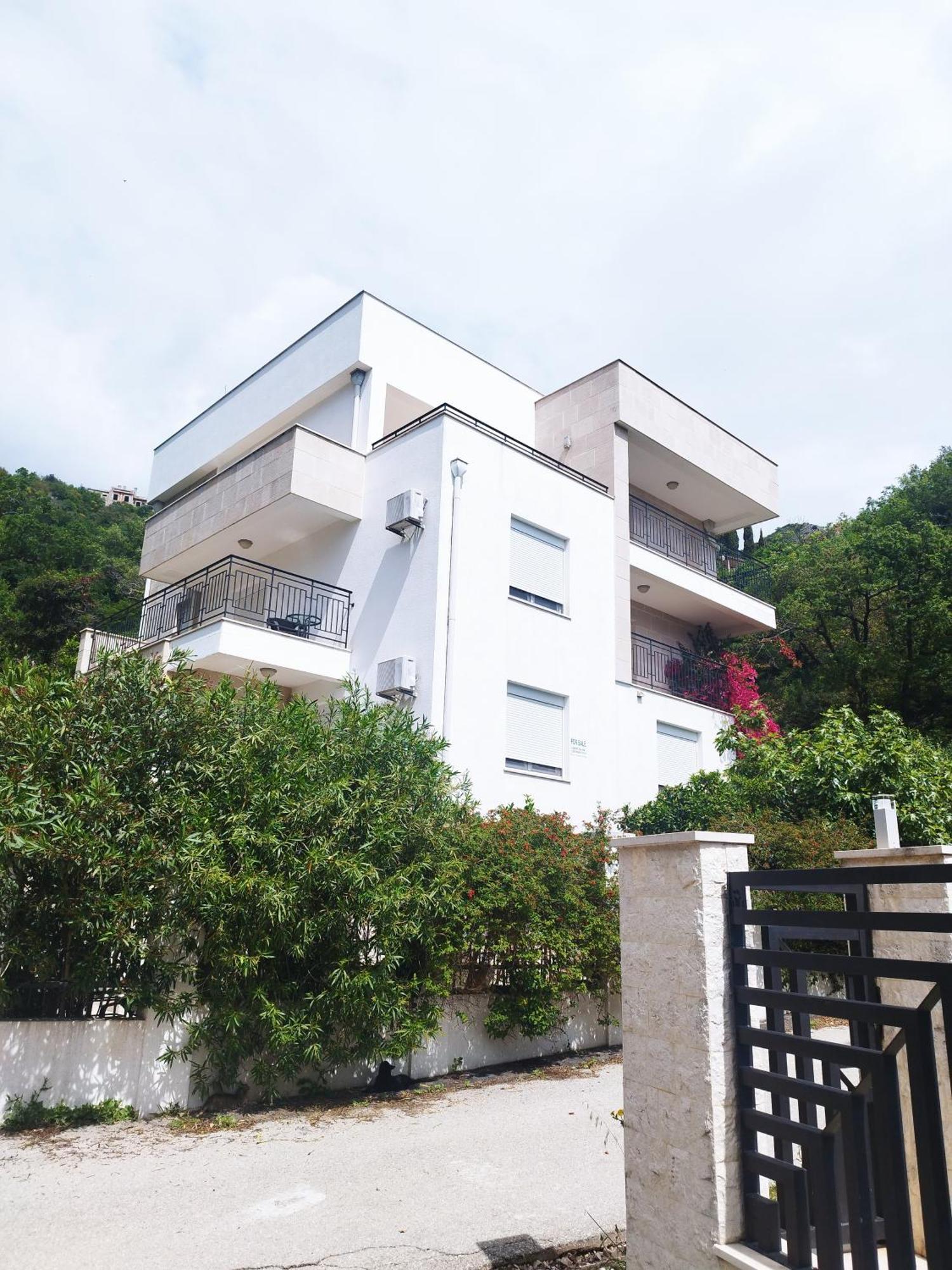 Apartments Villa Simonovic Petrovac Екстериор снимка