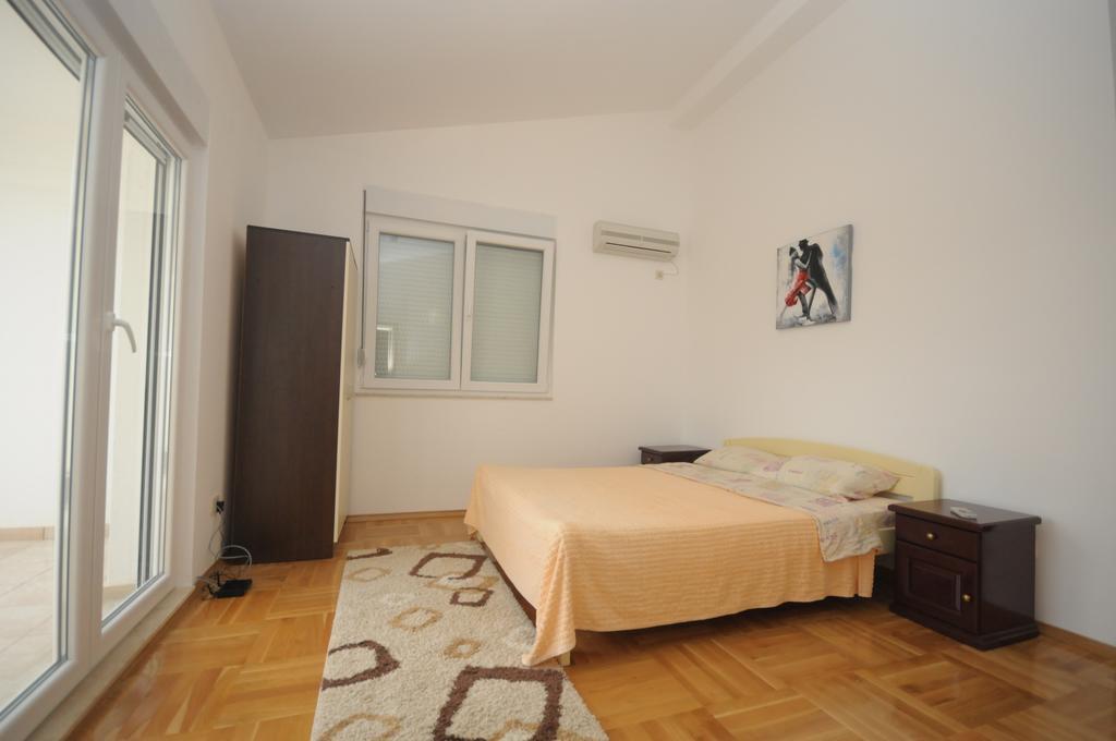 Apartments Villa Simonovic Petrovac Екстериор снимка