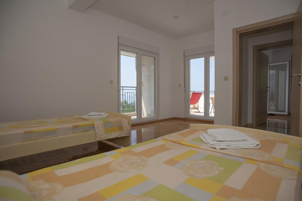 Apartments Villa Simonovic Petrovac Екстериор снимка