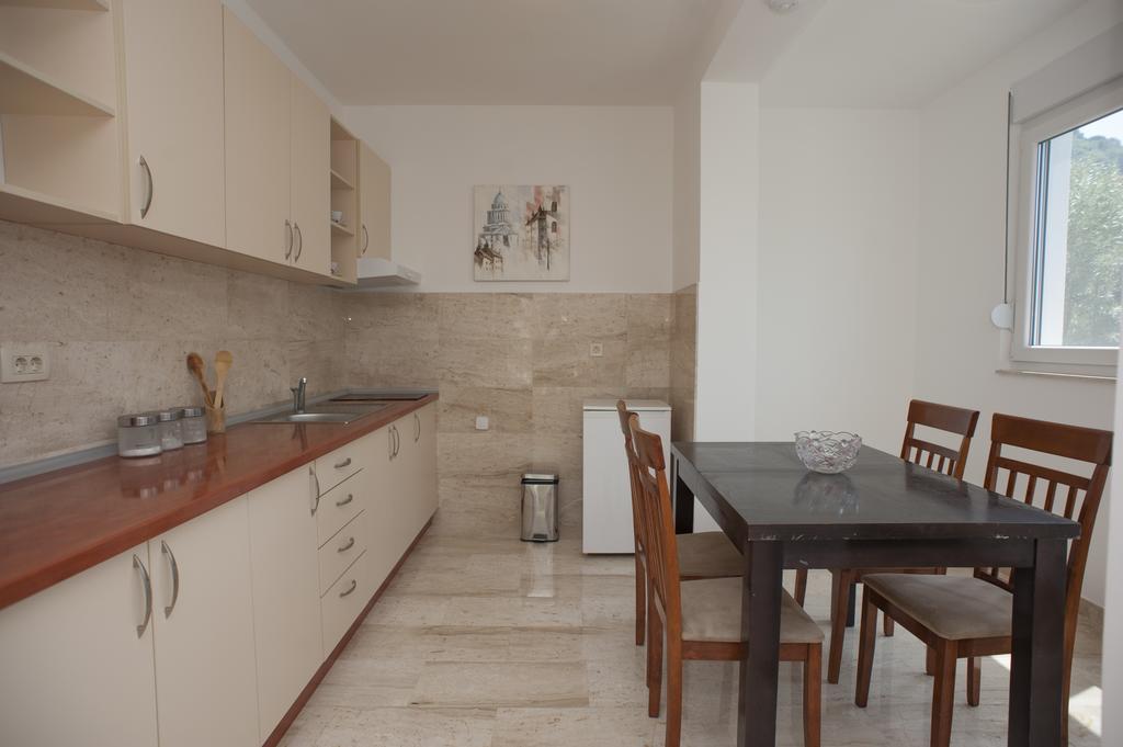 Apartments Villa Simonovic Petrovac Екстериор снимка