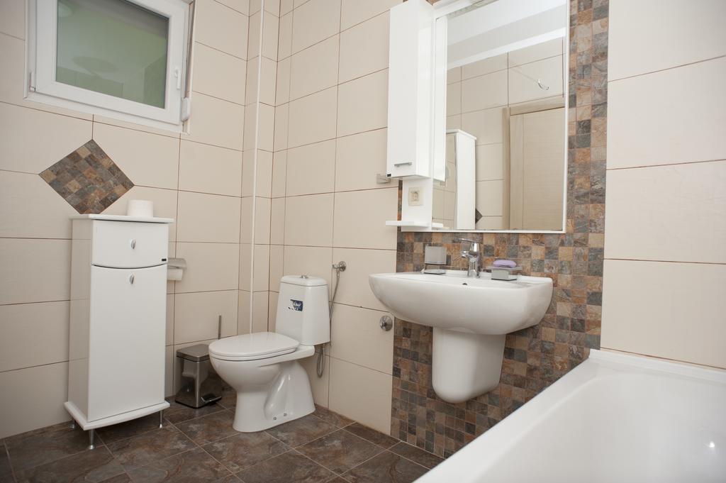 Apartments Villa Simonovic Petrovac Екстериор снимка