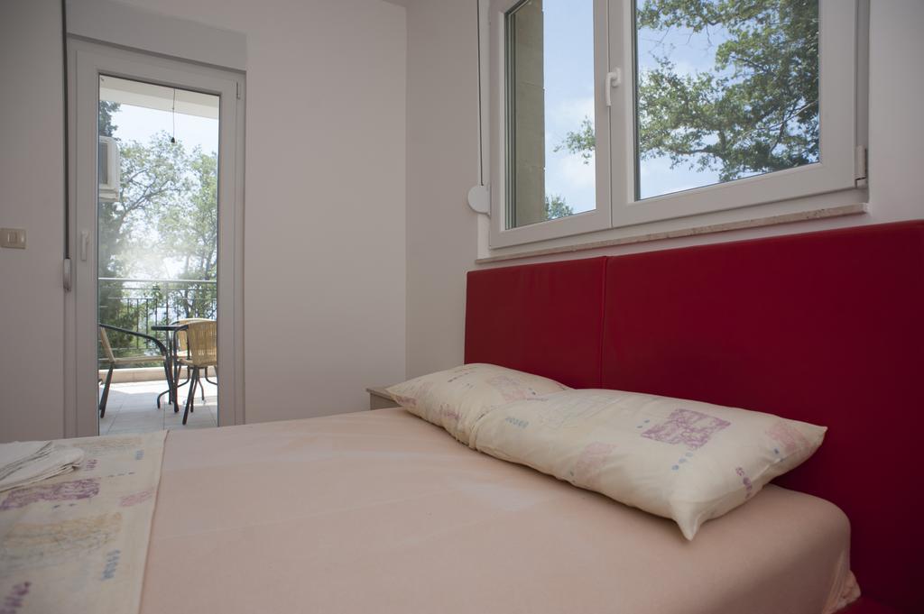 Apartments Villa Simonovic Petrovac Екстериор снимка