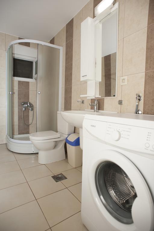Apartments Villa Simonovic Petrovac Екстериор снимка