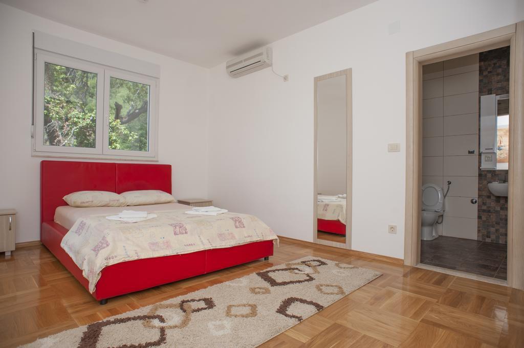 Apartments Villa Simonovic Petrovac Екстериор снимка