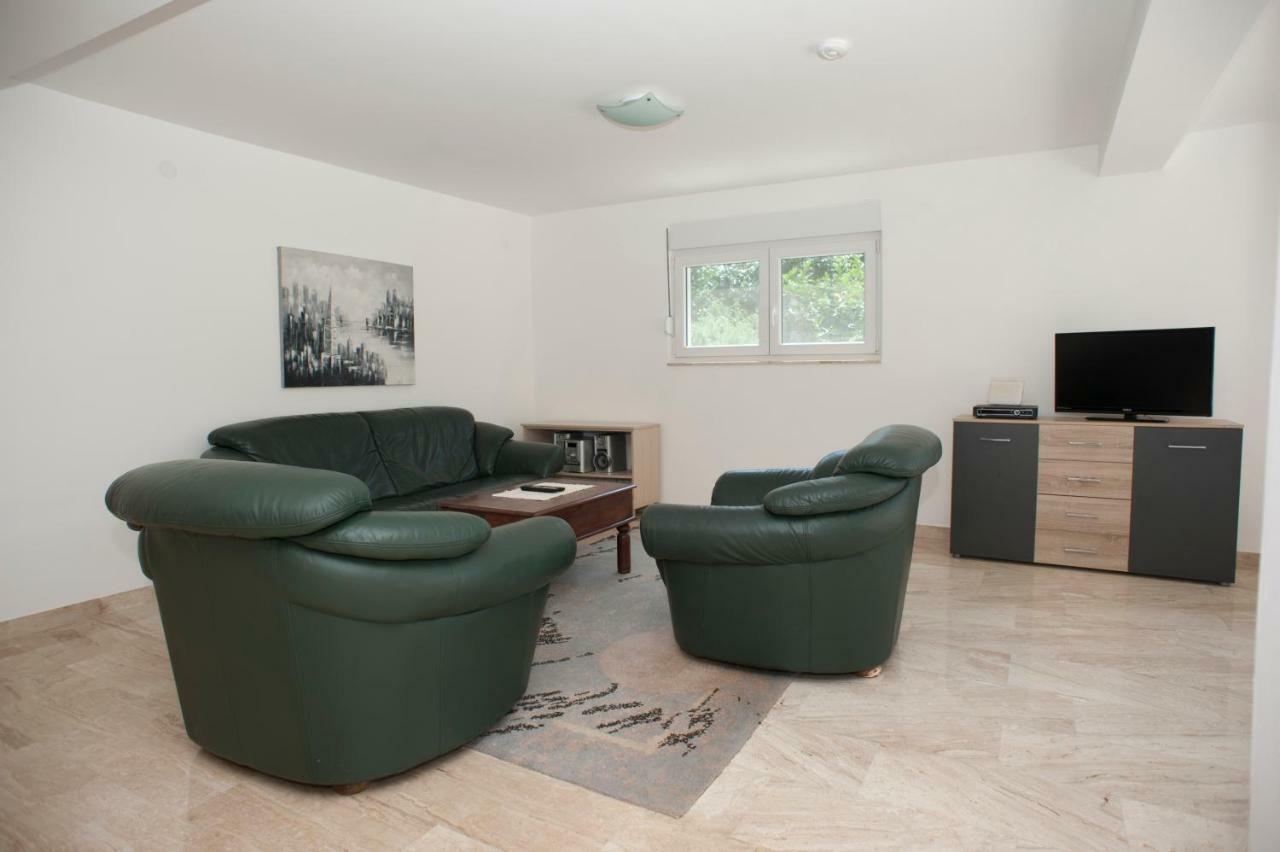 Apartments Villa Simonovic Petrovac Екстериор снимка