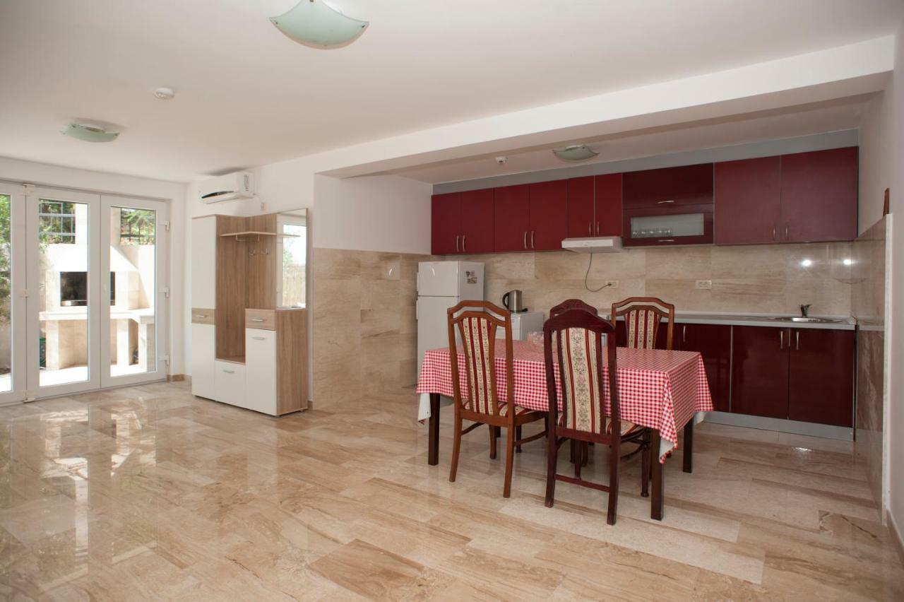 Apartments Villa Simonovic Petrovac Екстериор снимка