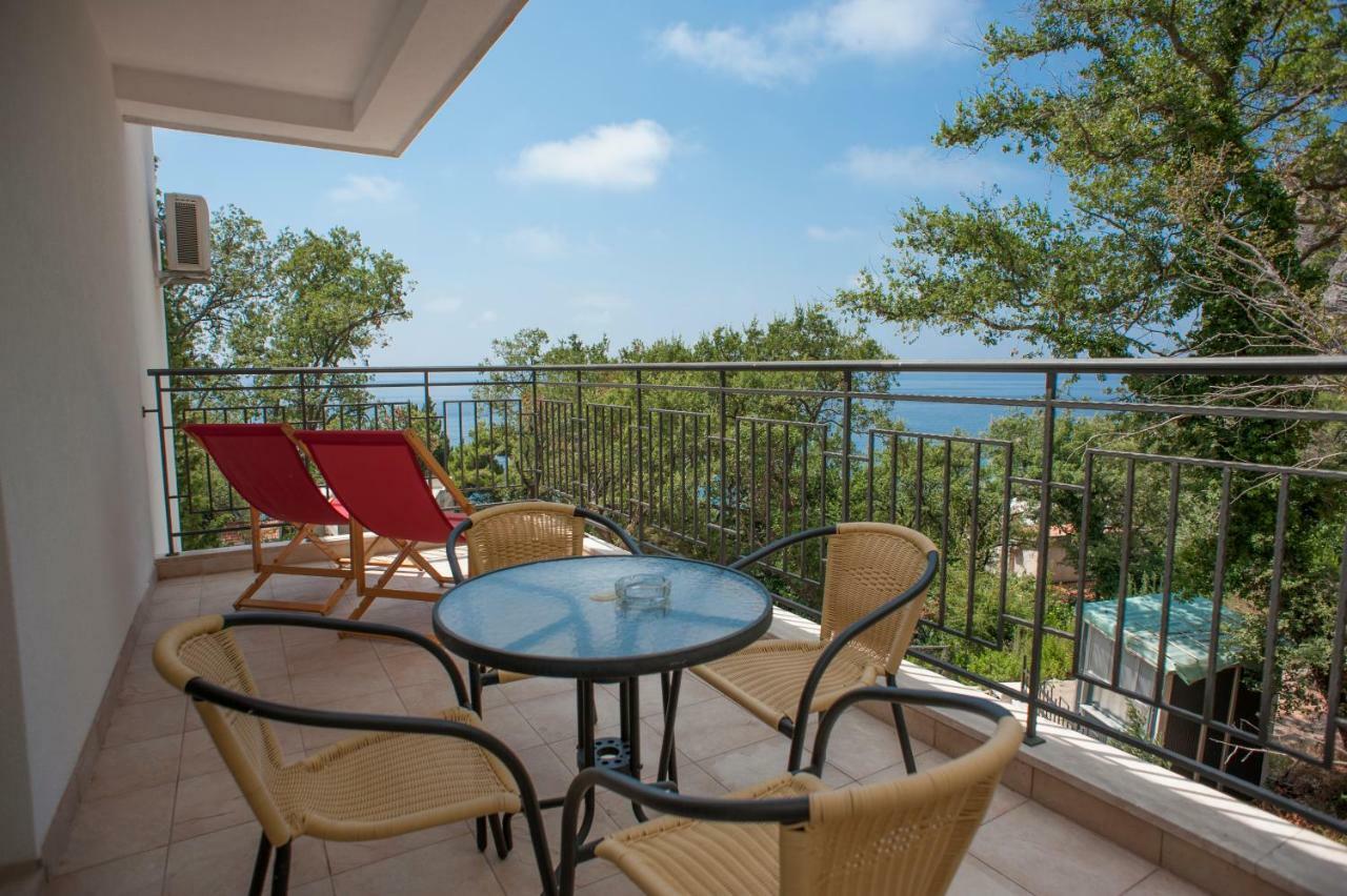 Apartments Villa Simonovic Petrovac Екстериор снимка